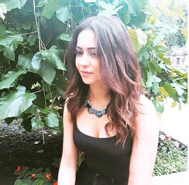 Rakul Preet Singh Instagram Pics